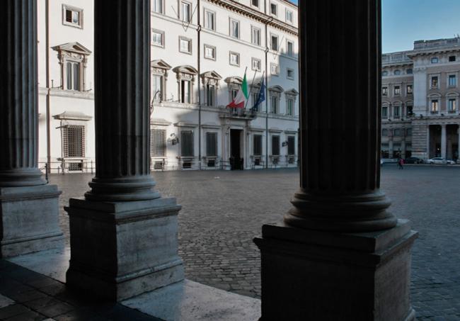 palazzo-chigi-colonne